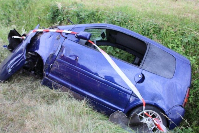 voiture sans permis dans un fossé